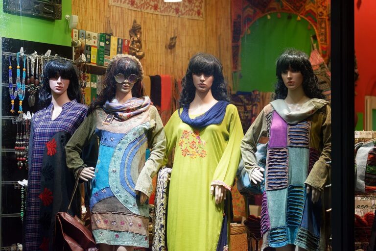 Блузи, които никога не излизат от мода